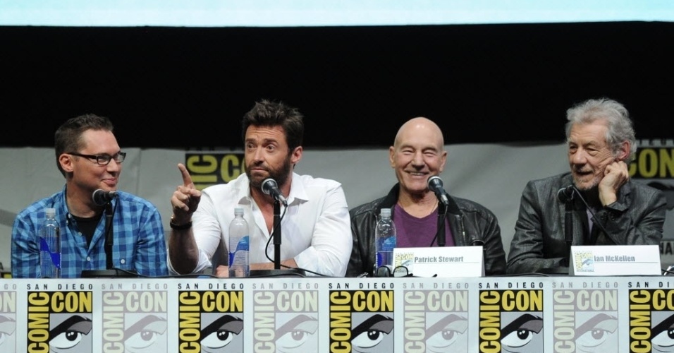20.jul.2013 - O diretor Bryan Singer com os atores Hugh Jackman, Patrick Stewart e Ian McKellen no painel do filme "X-Men: Days of Future Past" no quarto dia da Comic-Con - Kevin Winter/AFP