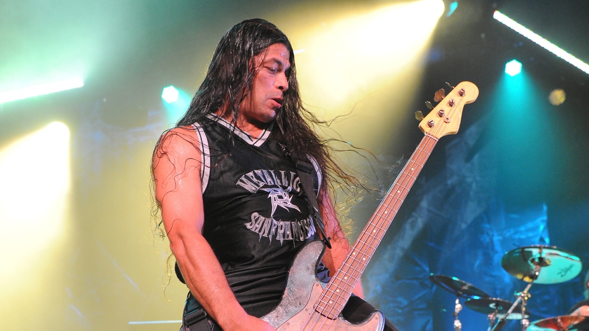 O músico Robert Trujillo, do Metallica, faz show na Comic-Con 2013 - Getty Images