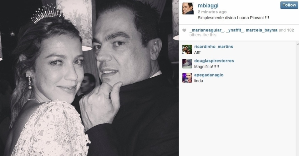 26.jul.2013 - O hair stylist Marco Antonio di Biaggi tirou foto com Luana Piovani em sua festa de casamento