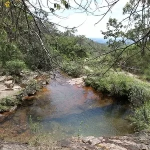 Faça um passeio pelas nascentes e cachoeiras de Brasília e seus arredores -  05/06/2013 - UOL Nossa