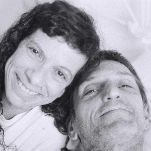 Rachel Salém e Paulo Miklos em foto postada pelo cantor