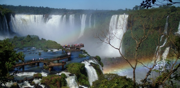 O lar das cataratas do Iguaçu deve receber 30 mil visitantes entre 14 e 17 de fevereiro - Eduardo Vessoni/UOL