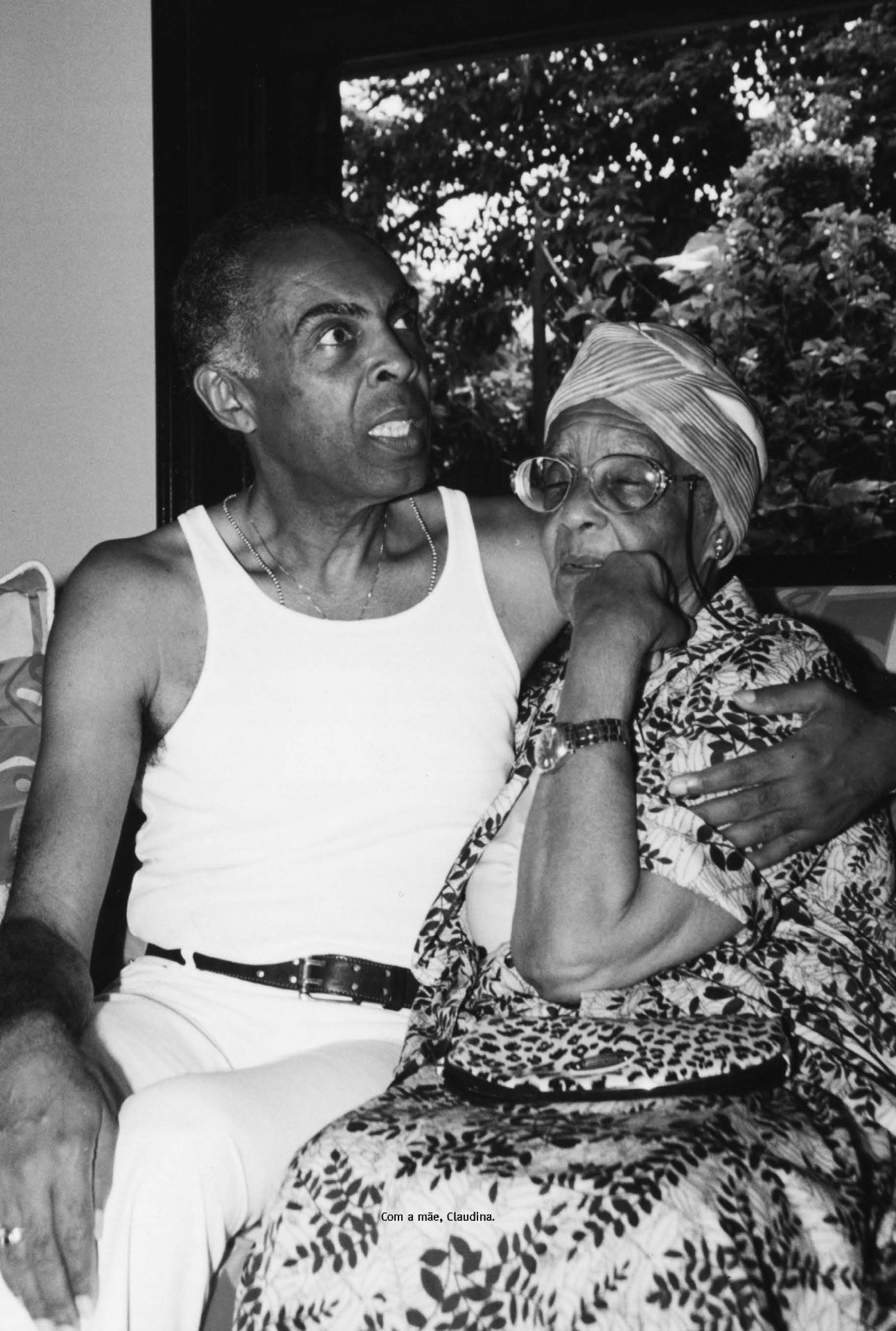 Gilberto Gil com a mãe, Claudina - Acervo Gege Produções Artísticas/Divulgação