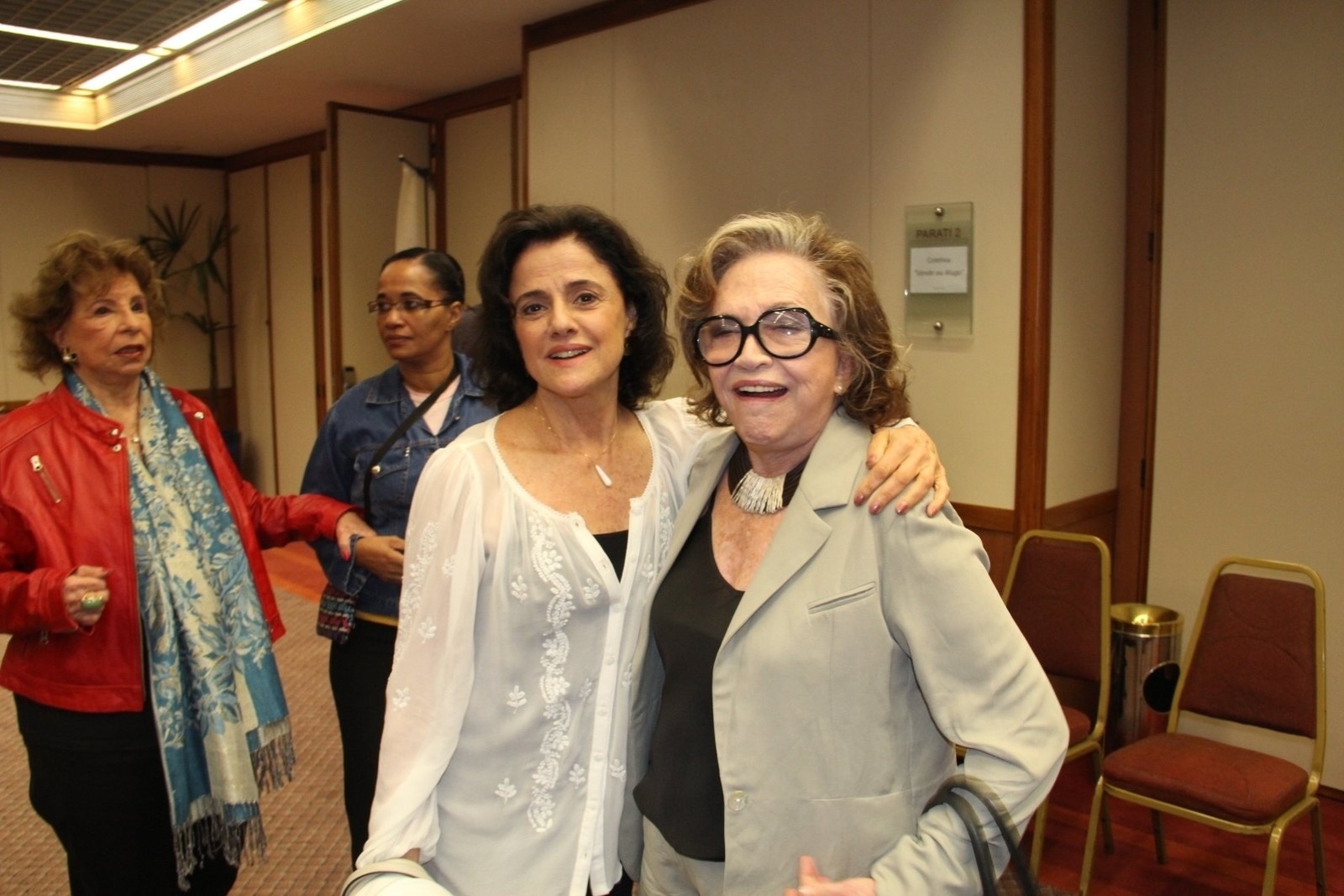 05.ago.2013 - As atrizes Marieta Severo e Nathalia Timberg que vivem mãe e filha no filme - Rogerio Fidalgo/AgNews