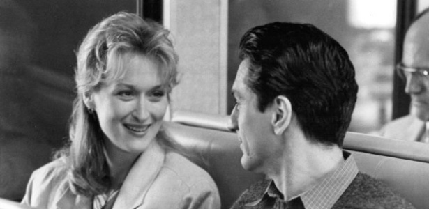 Os personagens Molly Gilmore (Meryl Streep) e Frank Raftis (Robert De Niro), em cena do filme "Amor à Primeira Vista", dirigido por Ulu Grosbard e lançado em 1984; atores voltarão a contracenar - Reprodução