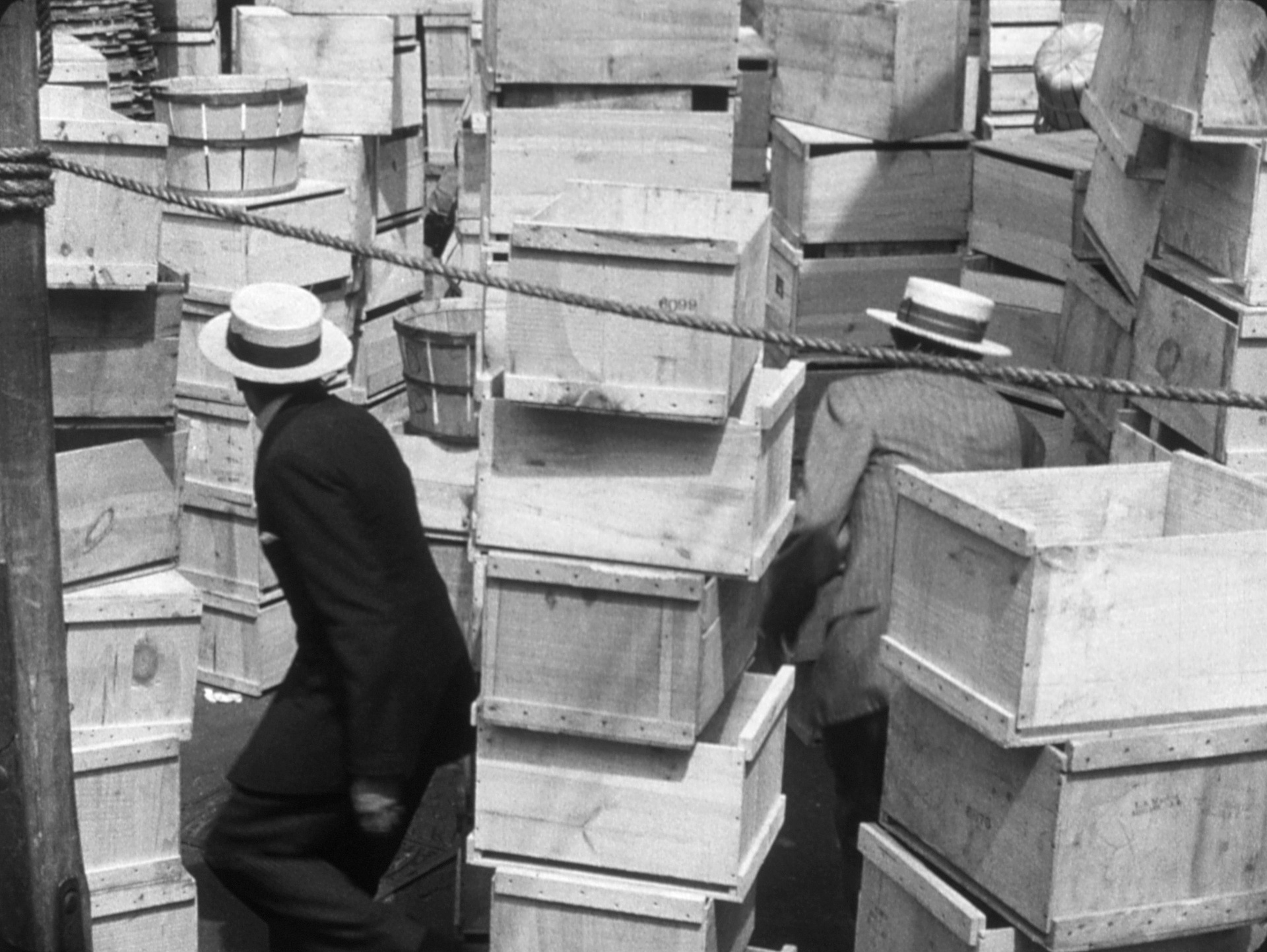 Cena do filme "Too Much Johnson" (1938), de Orson Welles, considerado perdido desde 1970, encontrado recentemente em um armazém da cidade de Pordenone, no norte italiano - Cineteca del Friuli e George Eastman House/Divulgação/EFE