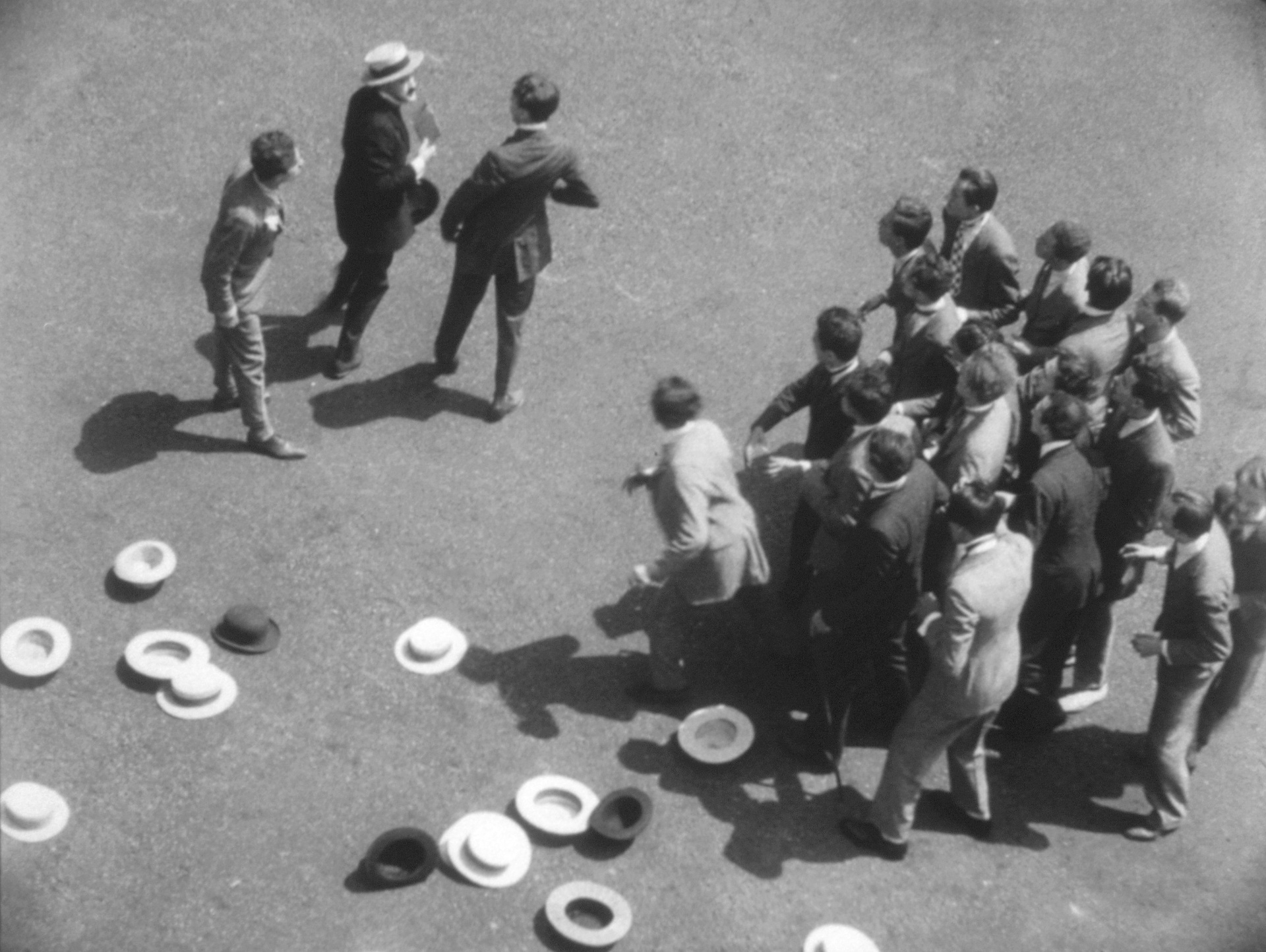 Cena do filme "Too Much Johnson" (1938), de Orson Welles, considerado perdido desde 1970, encontrado recentemente em um armazém da cidade de Pordenone, no norte italiano - Cineteca del Friuli e George Eastman House/Divulgação/EFE