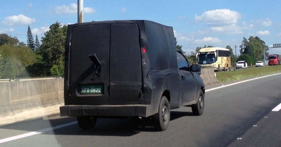 Fiat Fiorino 2014 camuflado - Fernando Beretta/UOL
