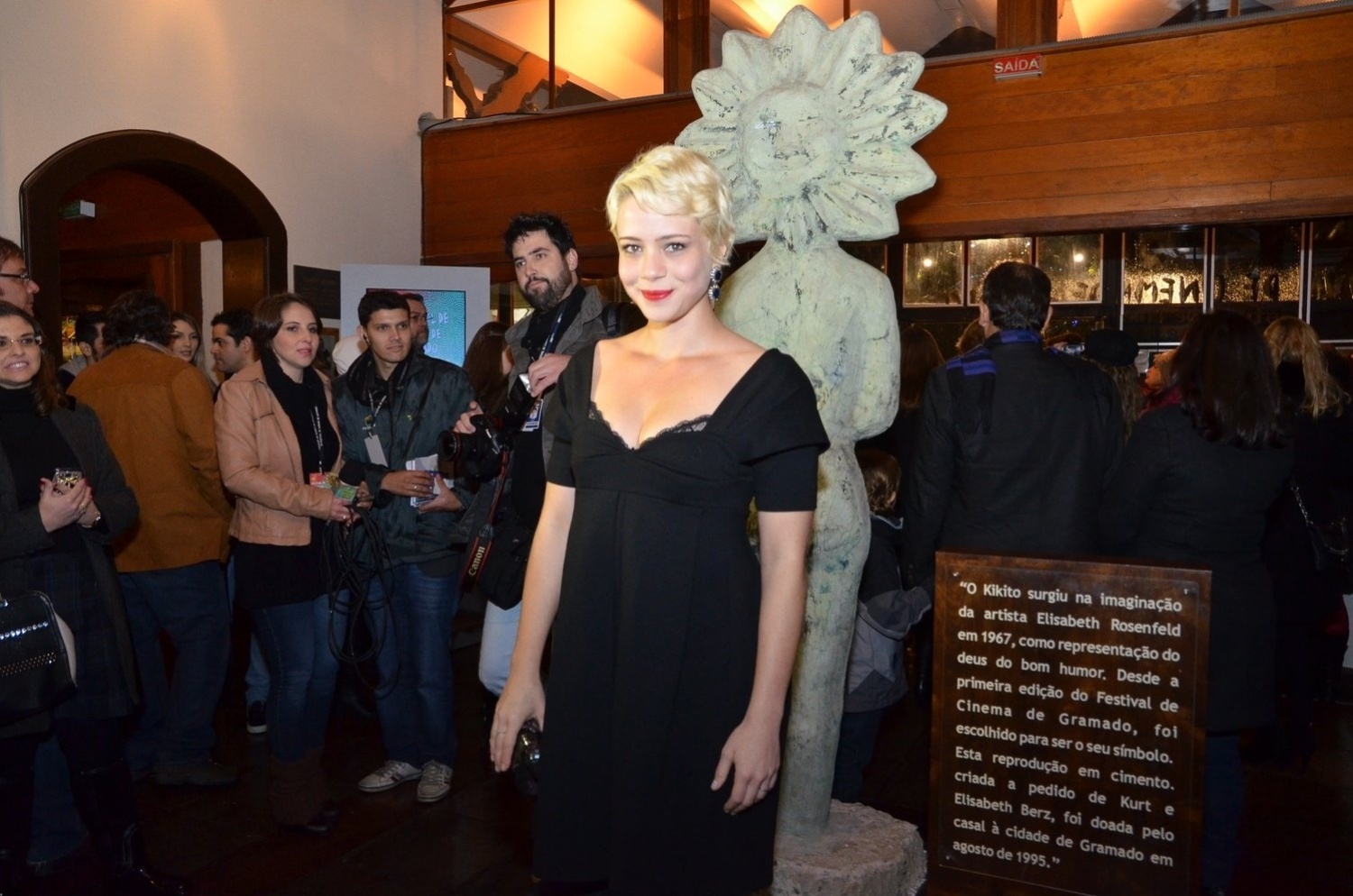 10.ago.2013 - Leandra Leal apresenta o filme "Éden" no Festival de Cinema de Gramado - Felipe Panfili e Leo Marinho/AgNews