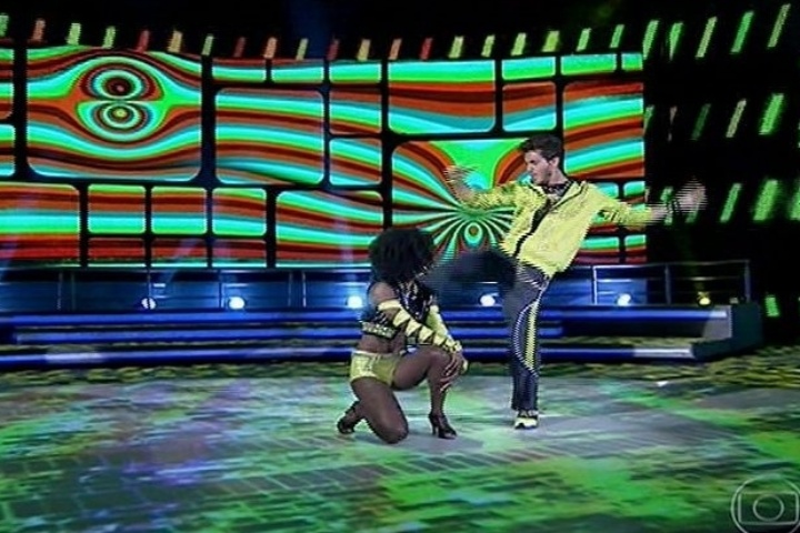 11.ago.2013 - Na "Dança dos Famosos", Klebber Toledo arranca elogios dos jurados ao som da música "Conquista"