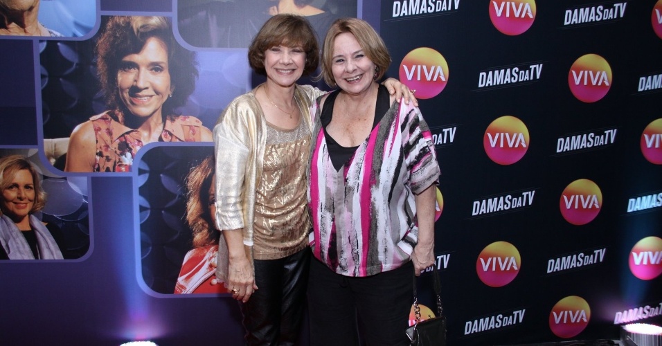13.ago.2013 - As atrizes Ana Rosa e Débora Duarte prestigiaram o lançamento do programa "Damas da TV", do canal Viva, realizado no Rio