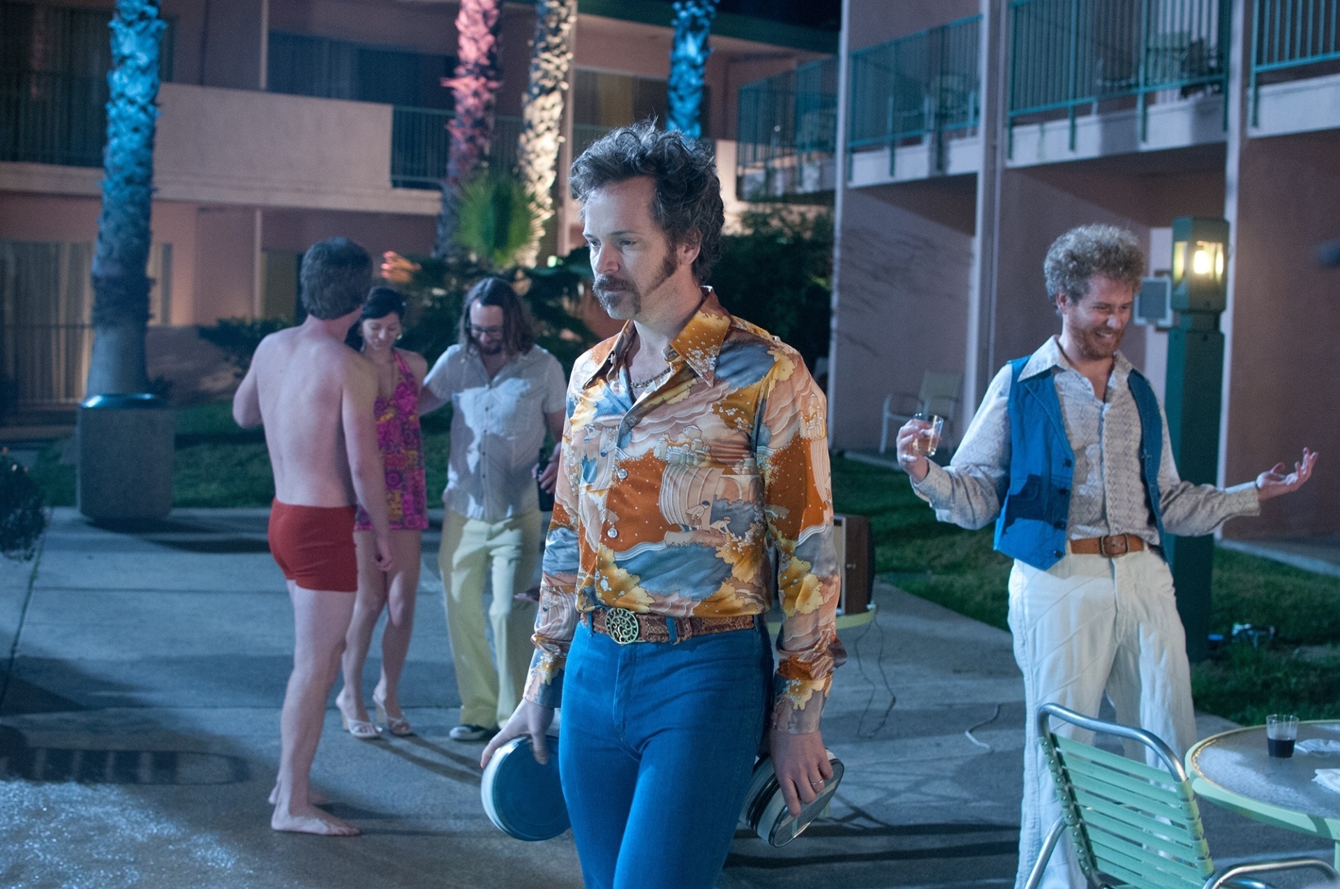 Cena de "Lovelace", filme sobre a estrela pornô Linda Lovelace, com atuação de Amanda Seyfried - Divulgação / Paris Filmes