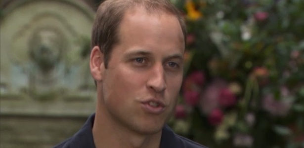 Príncipe William dá primeira entrevista oficial após nascimento do primeiro filho