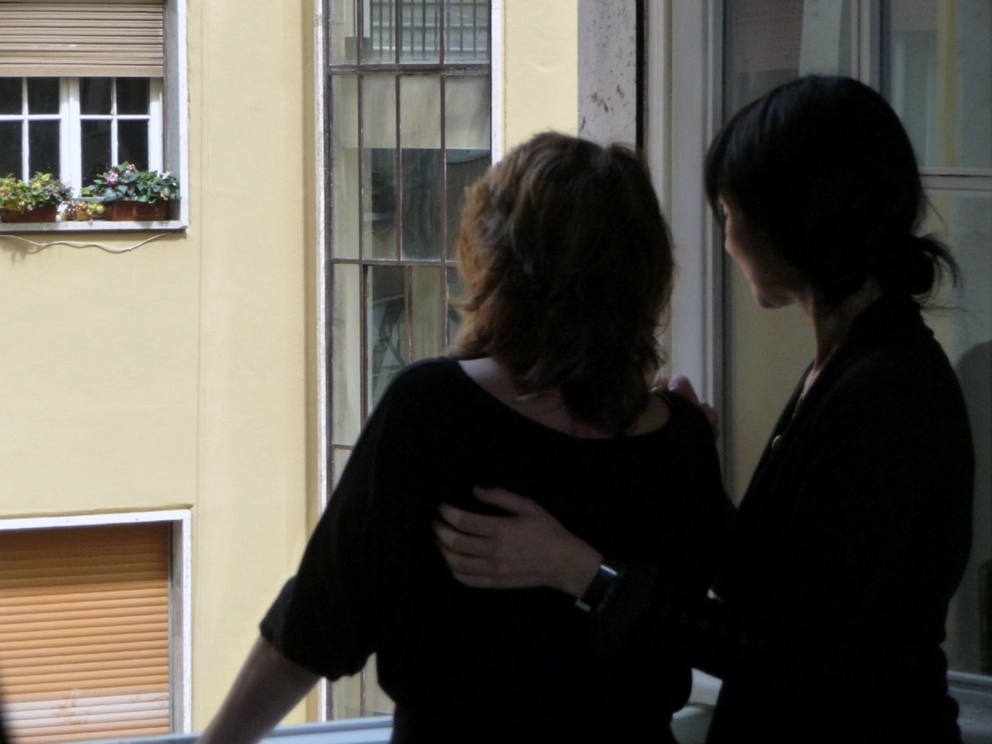 Cena do documentário "Repare Bem", da diretora e atriz portuguesa Maria de Medeiros, sobre três gerações de mulheres afetadas por ditaduras na América do Sul - Divulgação