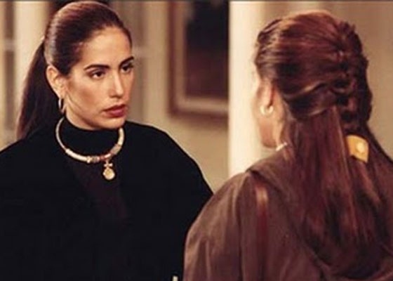 1993 - A atriz Glória Pires em cena da novela "Mulheres de Areia", trama da Globo em que interpretava as gêmeas Ruth e Raquel