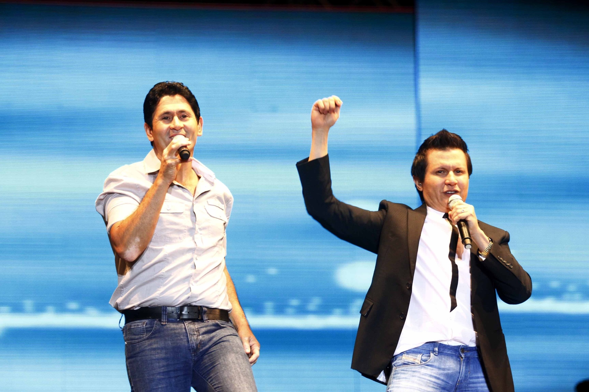 21.ago.2013 - Gian e Giovani se apresentam na 58ª Festa do Peão de Boiadeiro de Barretos, interior de São Paulo - Paduardo/AgNews