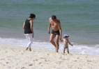 Solange Couto curte praia com marido, no Rio - AgNews