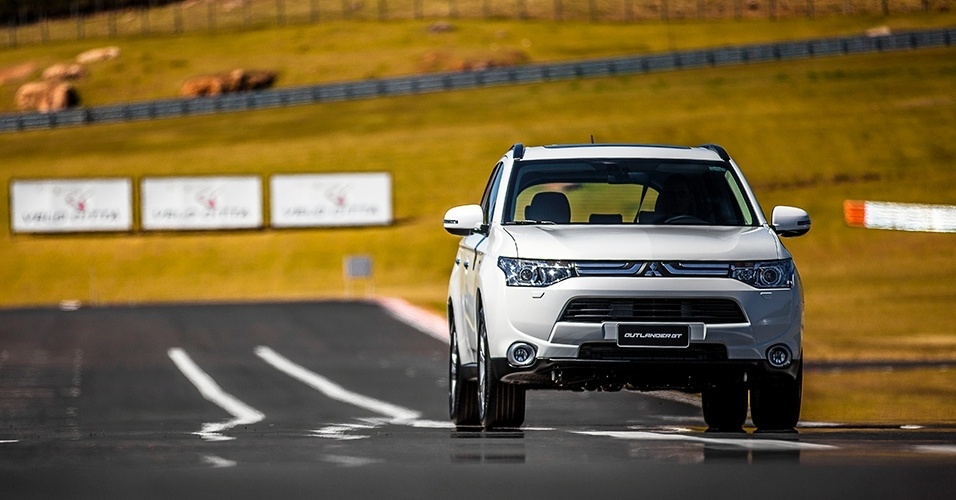 Mitsubishi Outlander 2014 - Divulgação