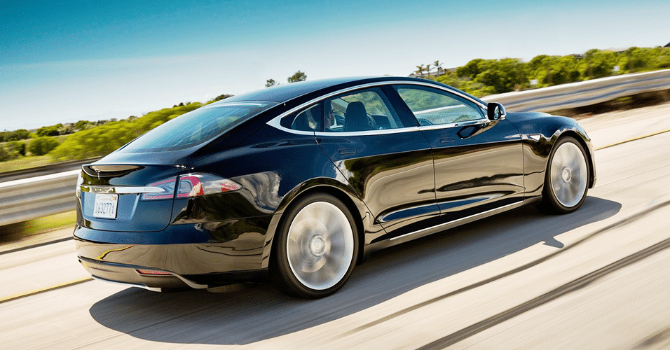 Tesla Model S - Divulgação