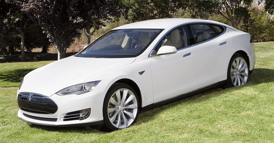 Tesla Model S - Divulgação