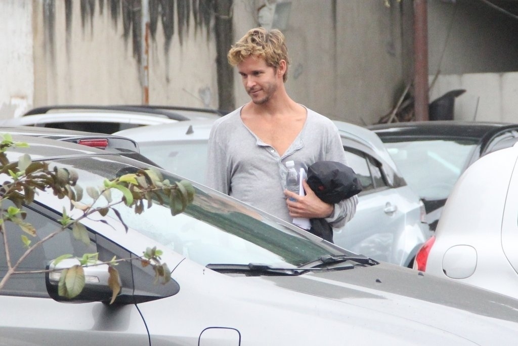 27.ago.2013 - O ator australiano Ryan Kwanten participa das filmagens de "Rio, Eu Te Amo" na capital fluminense. Filme será composto de vários pequenos curtas ambientados no Rio - Rodrigo dos Anjos/AgNews