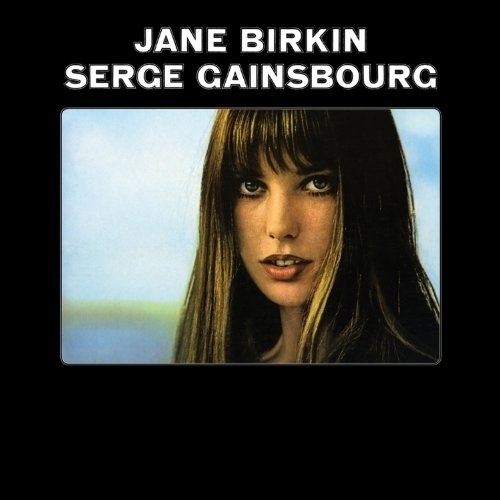 Disco que aumentou as taxas de natalidade da França - e no mundo -, "Jane Birkin/Serge Gainsbourg" (1969), conta com duetos do cantor com a modelo inglesa. Entre picardias sortidas, inclui a safada "Je t'aime... moi non plus", com direito a letra explícita e gemidos simulando uma relação sexual. Jane e Serge se conheceram nas filmagens do filme "Slogan" se casam em 1968. Tiveram uma filha, a atriz Charlotte Gainsbourg. Separaram-se em 1980 - Reprodução