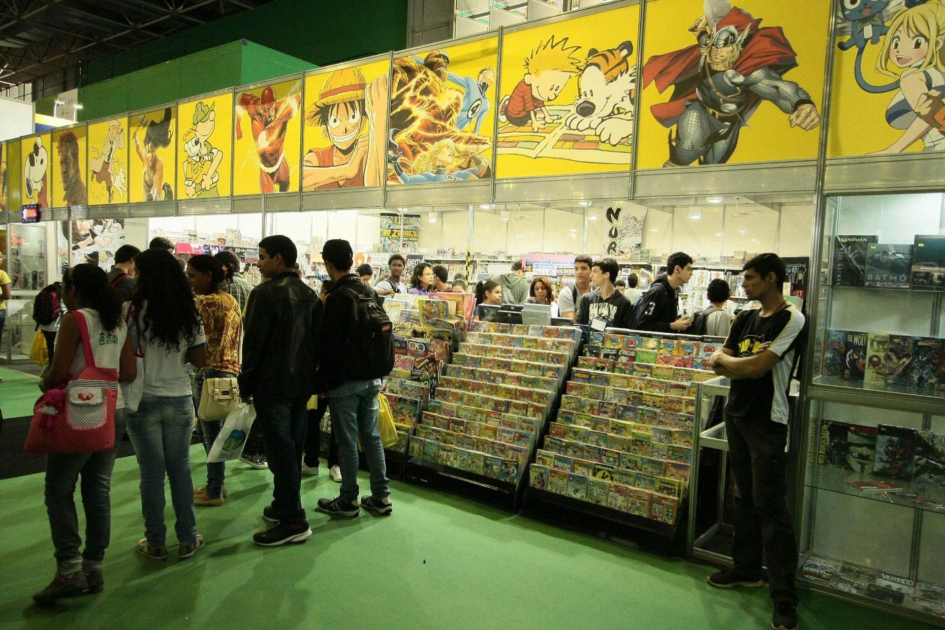 29.ago.2013 -  Público vai à 16ª edição da Bienal Internacional do Livro Rio - ALE SILVA/FUTURA PRESS/FUTURA PRESS/ESTADÃO CONTEÚDO