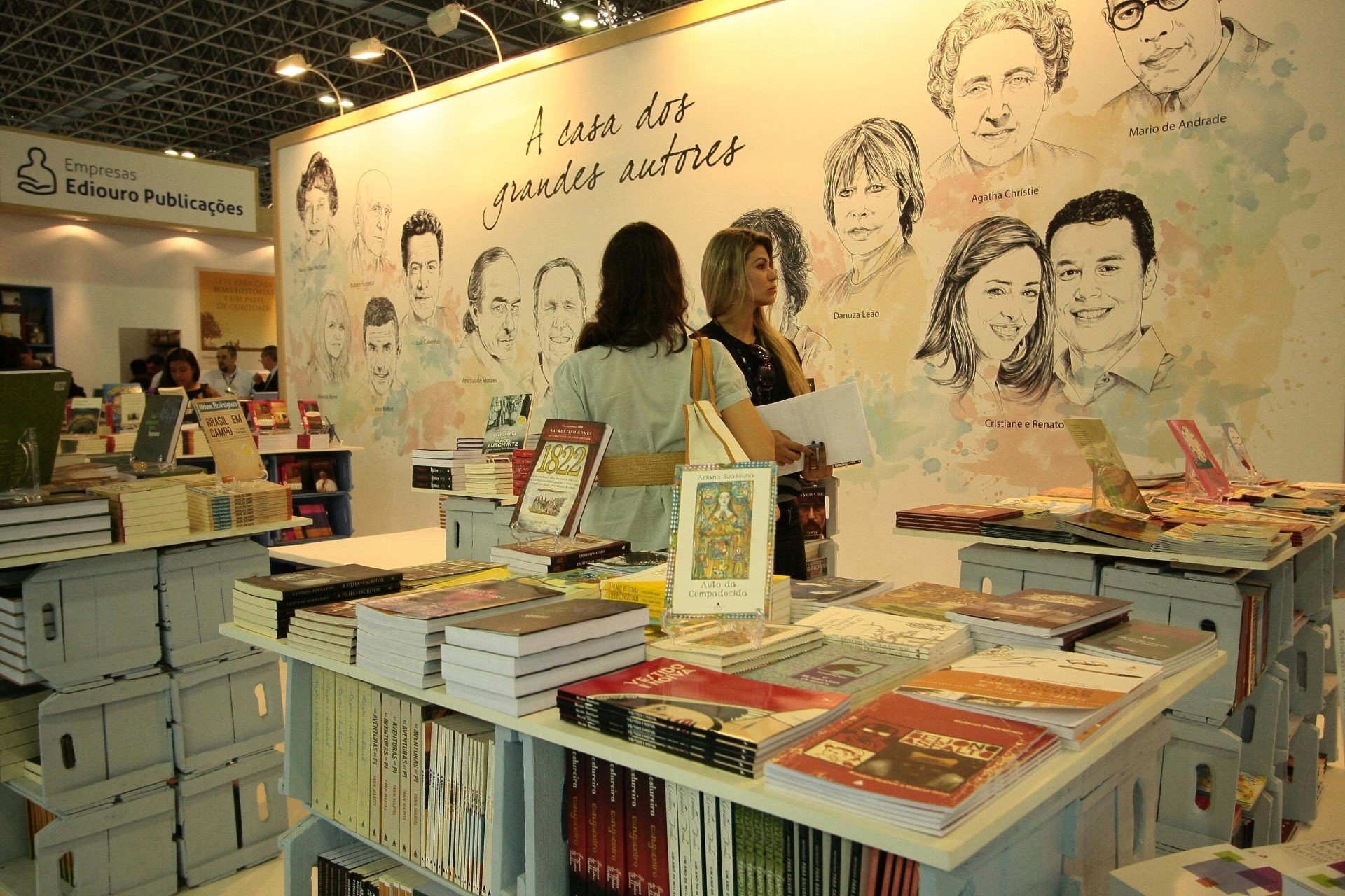 29.ago.2013 - Público vai à 16ª edição da Bienal Internacional do Livro Rio - ALE SILVA/FUTURA PRESS/FUTURA PRESS/ESTADÃO CONTEÚDO