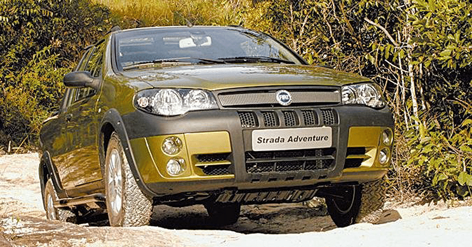Fiat Strada Adventure 1.8 em 2004 - Divulgação