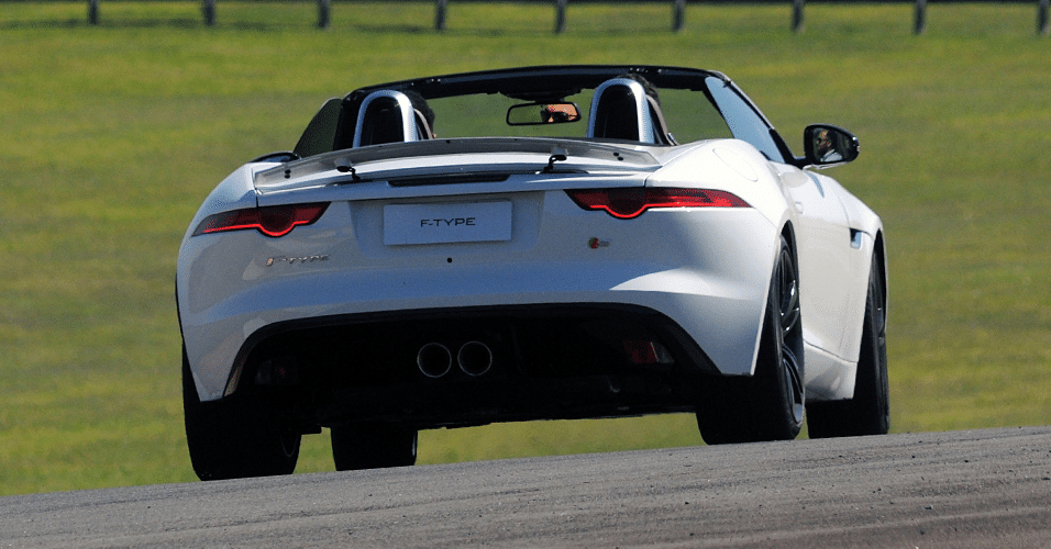 Jaguar F-Type - Murilo Góes/UOL