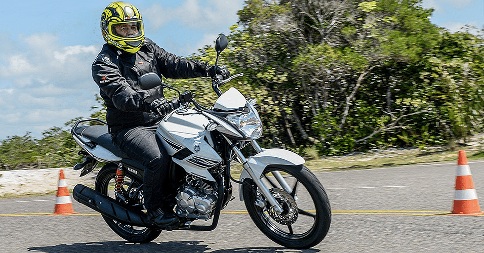 Yamaha YS150 Fazer - Divulgação