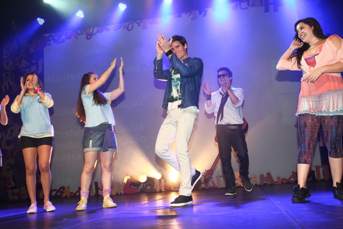 30.ago.2013 - O espetáculo já recebeu participação especial das atrizes e cantoras Sophia Abrahão, Lua Blanco e Manu Gavassi - Foto Rio News