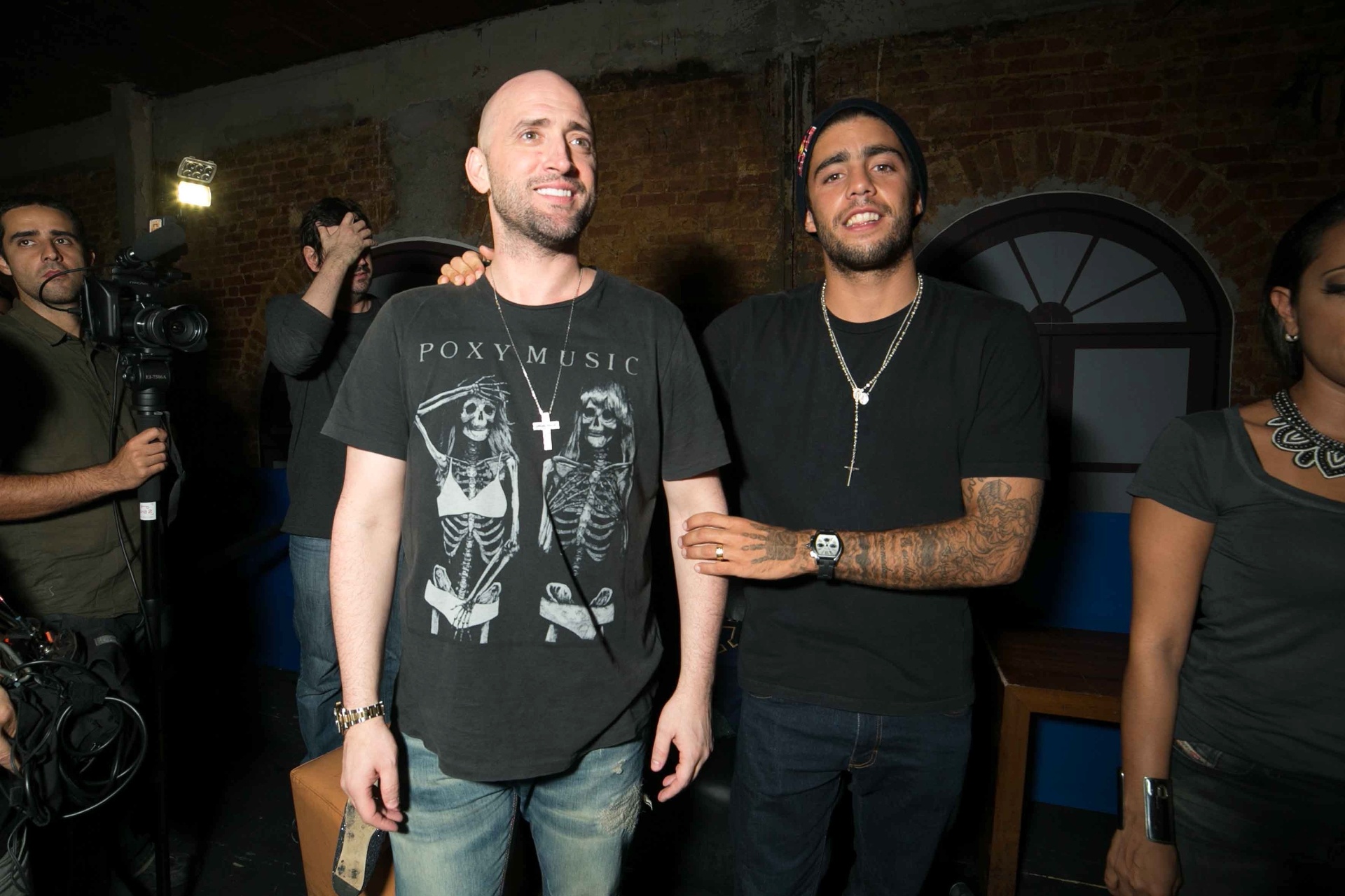 30.ago.2013 - Paulo Gustavo e Pedro Scooby prestigiaram o show da cantora Anitta em Niterói, no Rio - Marcos Samerson / Agência We love Photo!