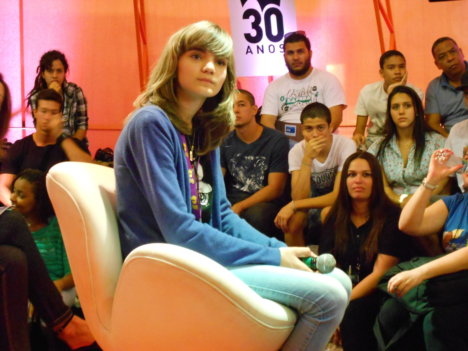 1.set.2013 - Isadora Faber, do blog Diário de Classe, participou da 16ª Bienal do Livro no Rio de Janeiro - Fabíola Ortiz/UOL