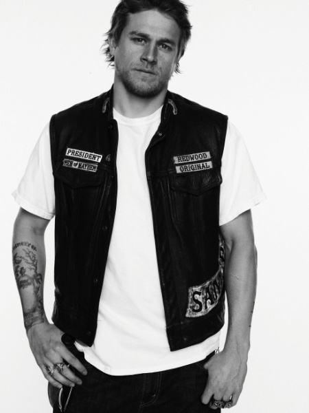 O ator Charlie Hunnam posa para foto como Jackson 'Jax' Teller da série de TV "Sons of Anarchy" - Frank Ockenfels/FX - Frank Ockenfels/FX