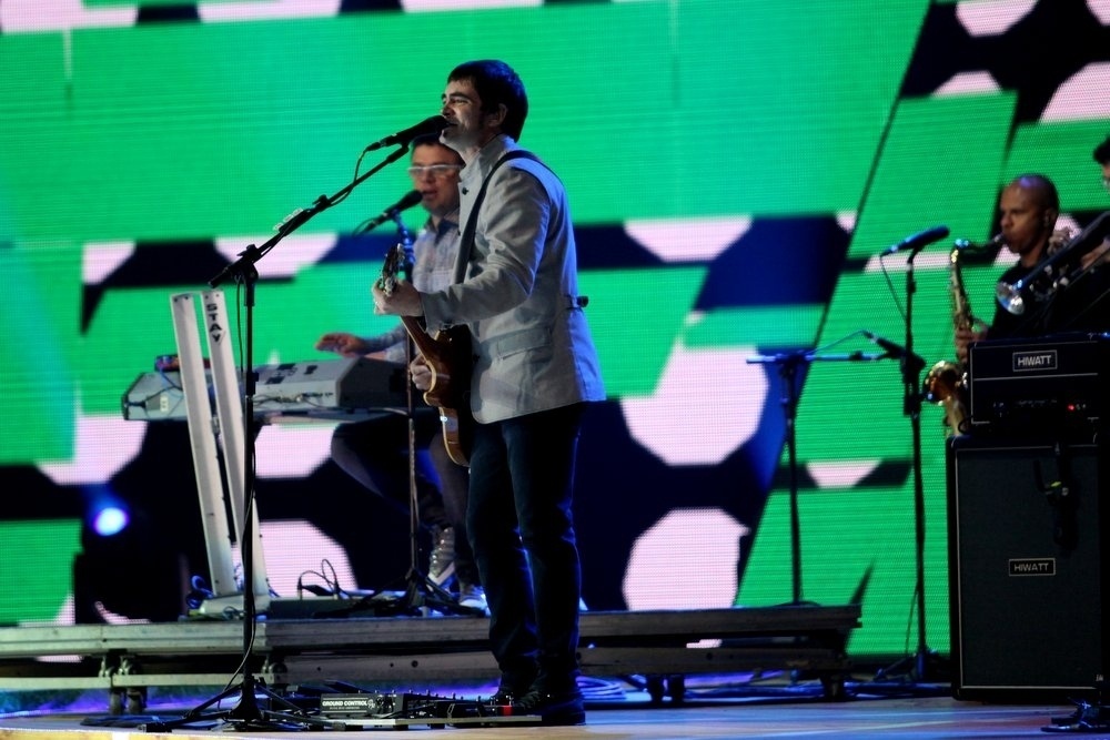 3.set.2013 - A banda mineira Skank apresenta a música "Partida de Futebol" durante a abertura do evento, realizado na Arena da Barra, no RJ - Cláudio Andrade / Foto Rio News