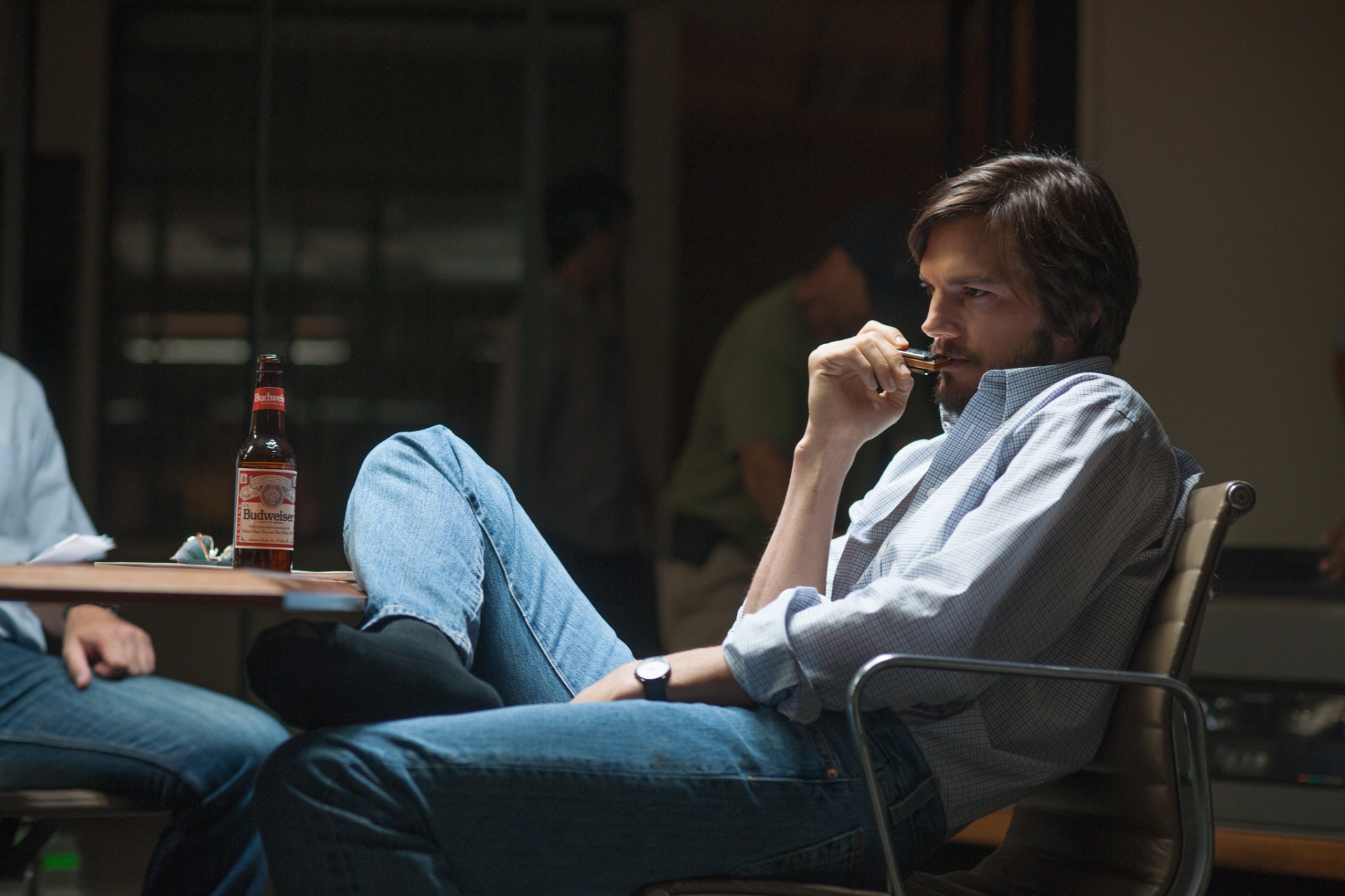 Cena da cinebiografia "Jobs", estrelada por Ashton Kutcher - Divulgação / Playarte
