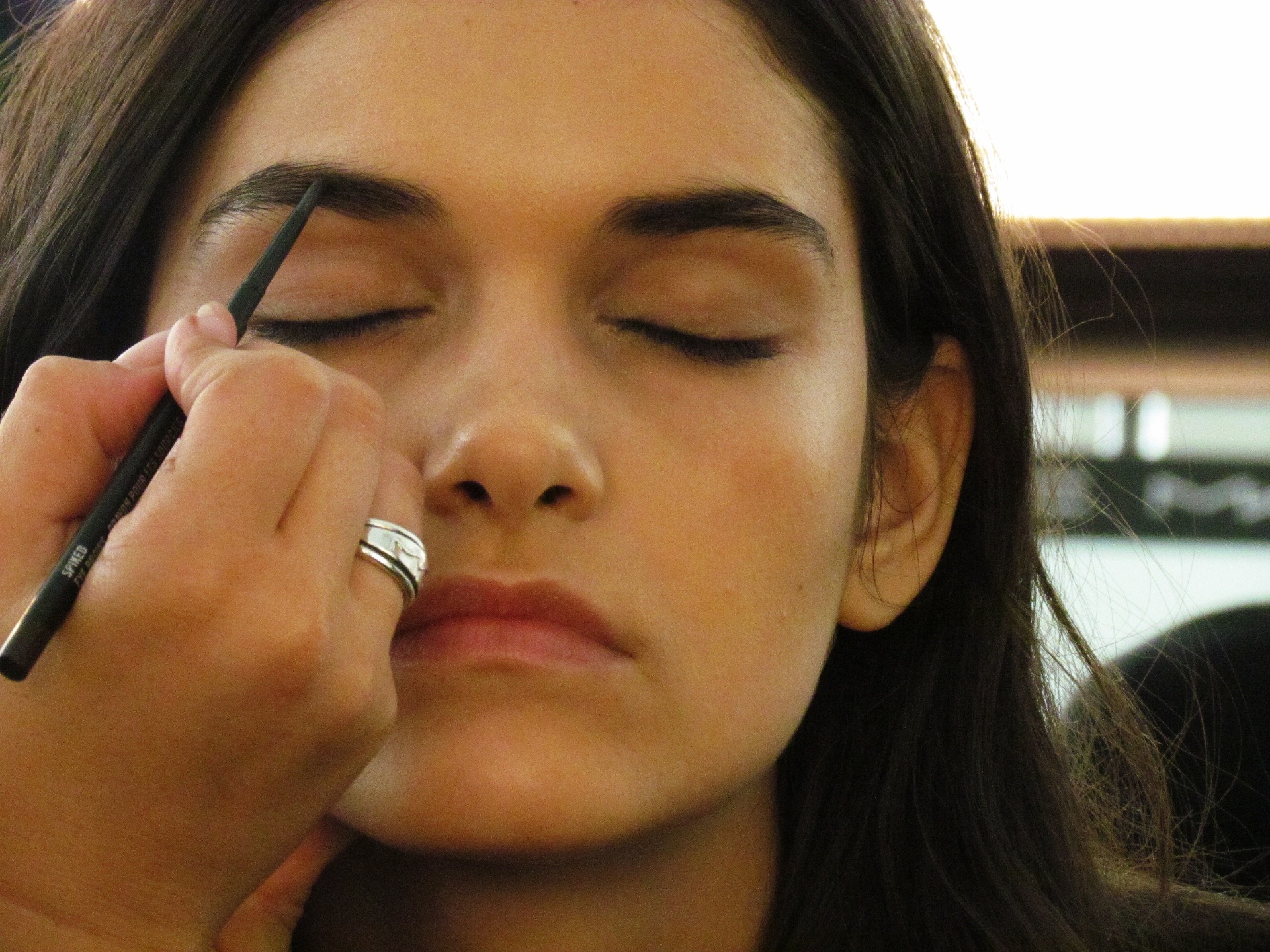 Passo a passo da maquiagem do desfile de Alexandre Herchcovitch na semana de moda de NY - 5 - Geovanna Morcelli/UOL