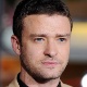 Maduro e sério, Justin Timberlake deixa o loiro, característico de sua adolescência, para trás e adere ao ao cabelo curto, na cor castanho escuro - Divulgação