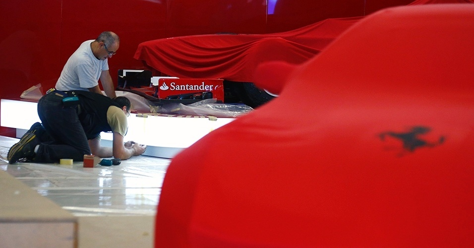 Ferrari 458 Speciale - Kai Pfaffenbach/Reuters