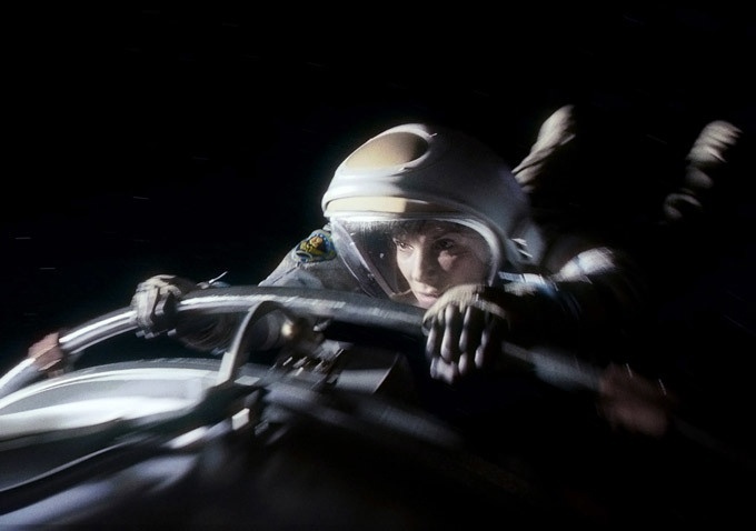 Imagens de "Gravidade", do cineasta Alfonso Cuarón. No longa, Sandra Bullock e George Clooney vivem astronautas. Estreia no Brasil em 11 de outubro - Divulgação/Warner Bros. Pictures