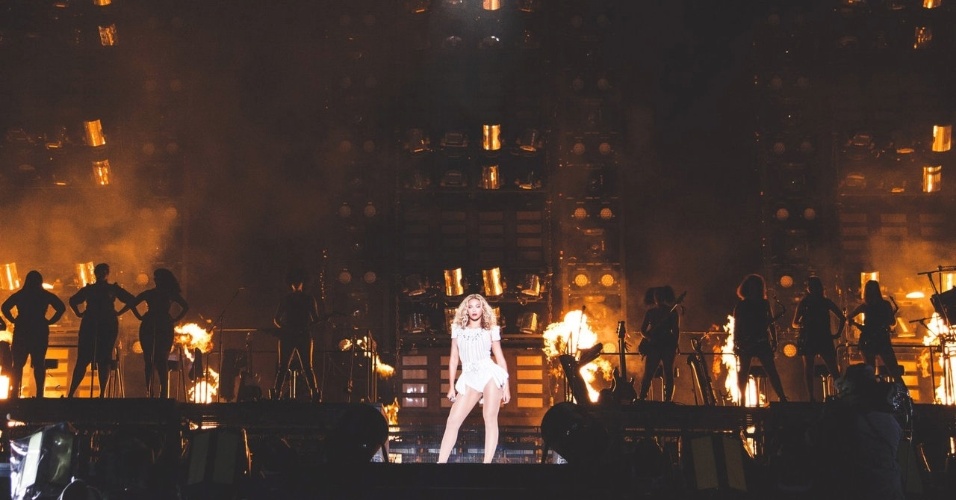 11.set.2013 - Beyoncé faz show em Belo Horizonte (MG)