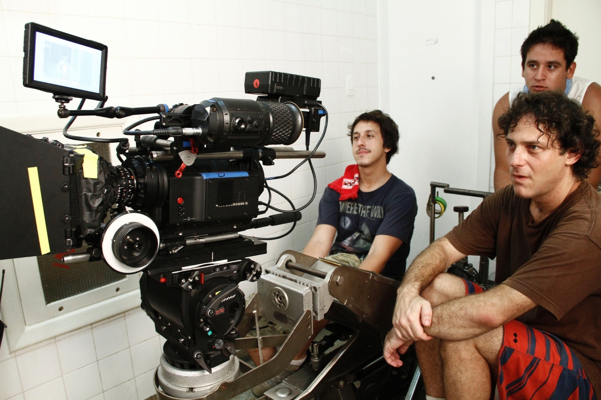 Cena do filme brasileiro "Dores de Amores", de Raphael Vieira, com Milhem Cortaz e Fabiula Nascimento no elenco - Divulgação / Coqueirão Pictures