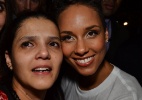 Alicia Keys atende fãs após show em São Paulo - Caio Duran / AgNews