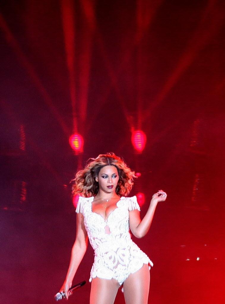 13.set.2013 - Beyoncé se apresenta no Palco Mundo do Rock in Rio 
