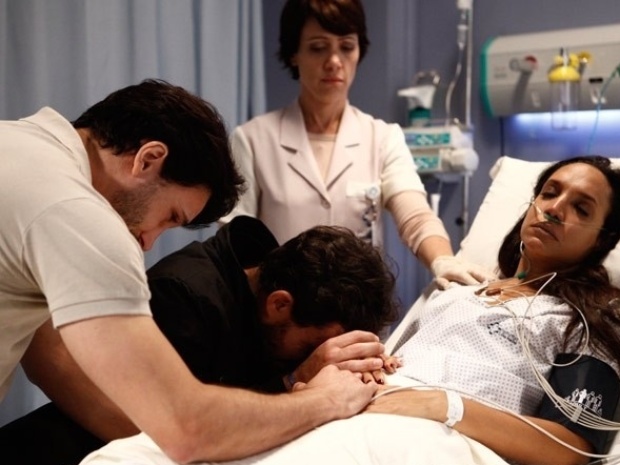 Em "Amor à Vida", antes de morrer, Alejandra livra Paloma da prisão