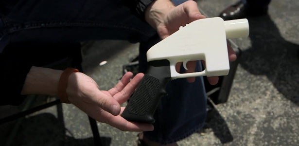 Museu de Londres vai exibir polêmica arma de plástico feita com impressora 3D - BBC