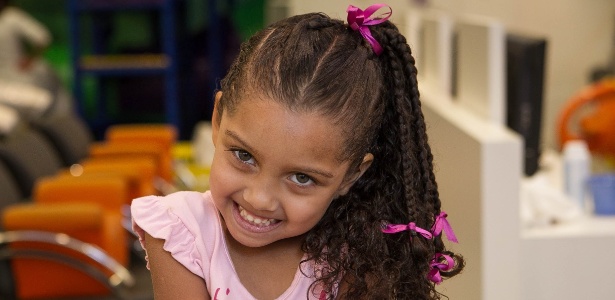 Penteado infantil cabelo cacheado casas bahia