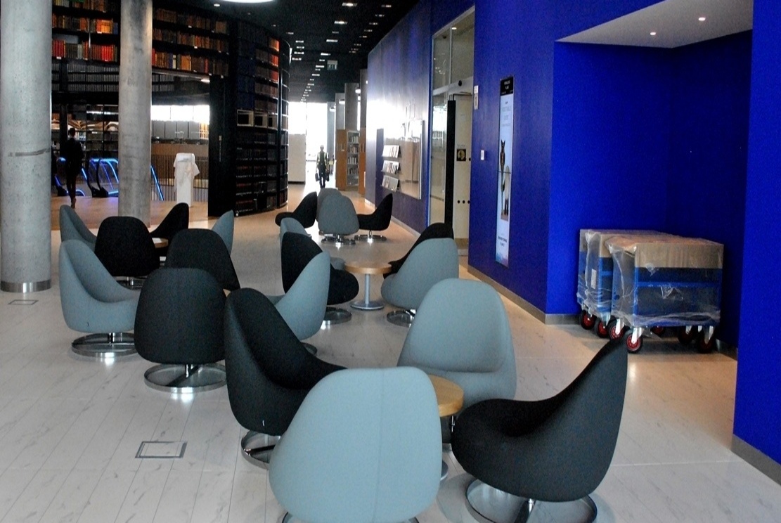 Espaço para estudo em grupo na biblioteca de Birmingham. Localizada a cerca de 2 horas de Londres, a nova biblioteca de Birmingham deve atrair 3,5 milhões de frequentadores por ano - Melissa Becker/UOL