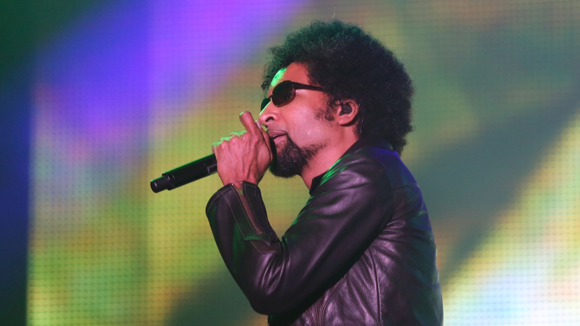 19.set.2013 - O vocalista William DuVall, do Alice in Chains, durante show da banda no Palco Mundo do Rock in Rio - Marco Antônio Teixeira/UOL